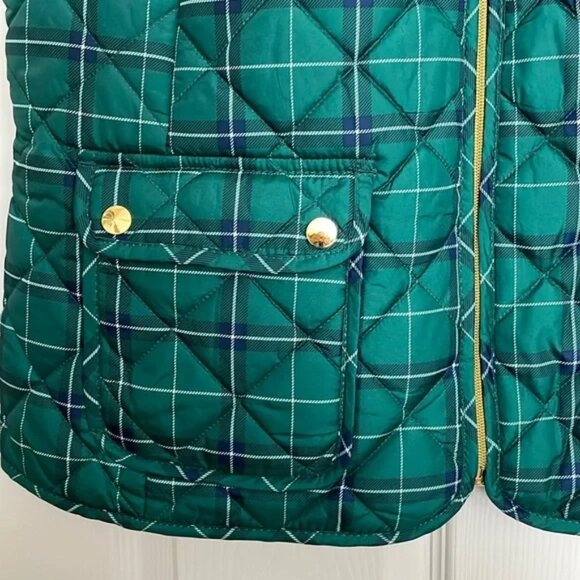 NWT St. John’s Bay quilted vest| L - Picture 2 of 6